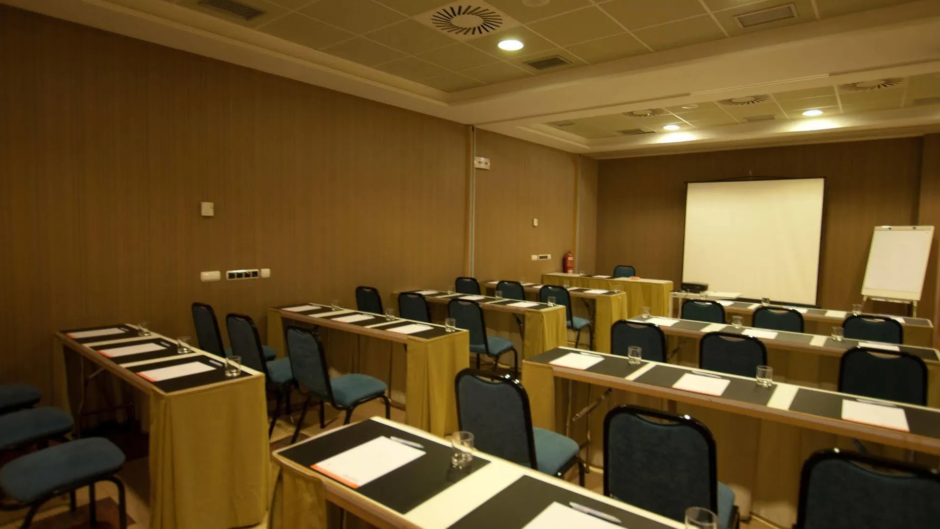 Hotel Andia Orcoyen 4*,